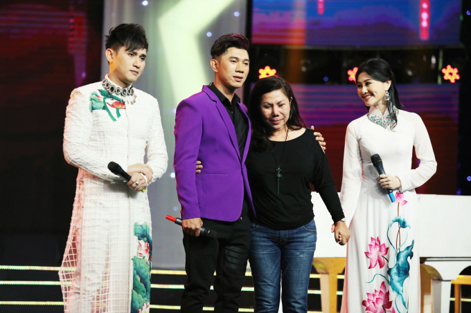 Sao Nối Ng&ocirc;i: Những c&acirc;u chuyện t&igrave;nh người vẫn lu&ocirc;n khiến kh&aacute;n giả bật kh&oacute;c