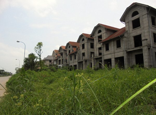 Đ&aacute;nh thuế người c&oacute; nhiều nh&agrave; để chống đầu cơ.