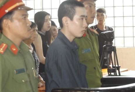 NÓNG: Nam sinh hiếp dâm bé gái 10 tuổi rồi giấu xác