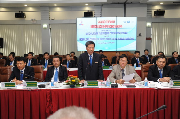 &Ocirc;ng Đặng Phan Tường - Chủ tịch HĐTV EVNNPT ph&aacute;t biểu tại buổi l&agrave;m việc.