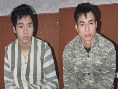 Nguyễn Văn Nội (tr&aacute;i) v&agrave; Nguyễn Văn Đế tại cơ quan c&ocirc;ng an.