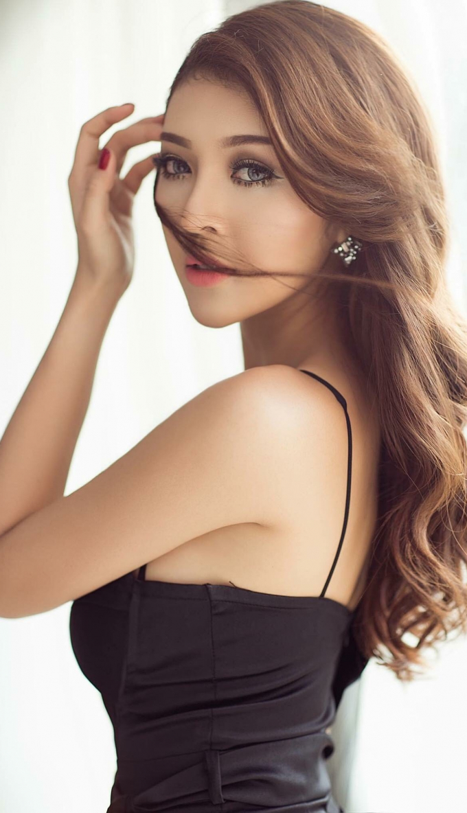 C&ocirc; g&aacute;i cao 183cm c&ugrave;ng ước mơ trở th&agrave;nh nữ ho&agrave;ng sắc đẹp của Hoa Hậu Ho&agrave;n Vũ Việt Nam