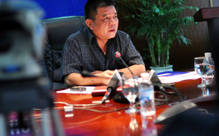 &Ocirc;ng Trần Bắc H&agrave;.