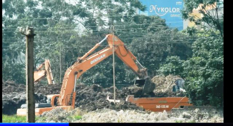 T&igrave;nh trạng khai th&aacute;c đất đang diễn ra.