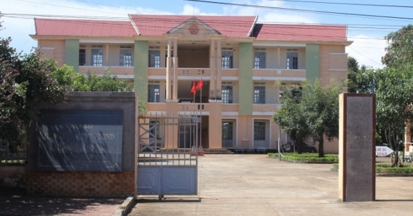 Gia Lai: Phó chủ tịch thị trấn bị kỷ luật vì vay tiền mà không trả