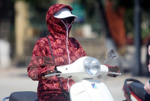 Khu vực H&agrave; Nội tiếp tục c&oacute; nắng n&oacute;ng. Ảnh: minh họa/TTXVN