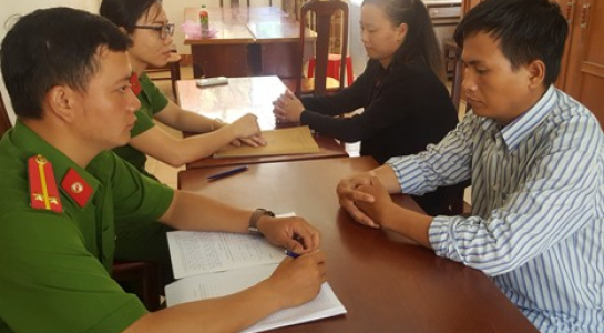 2 đối tượng tại cơ quan c&ocirc;ng an