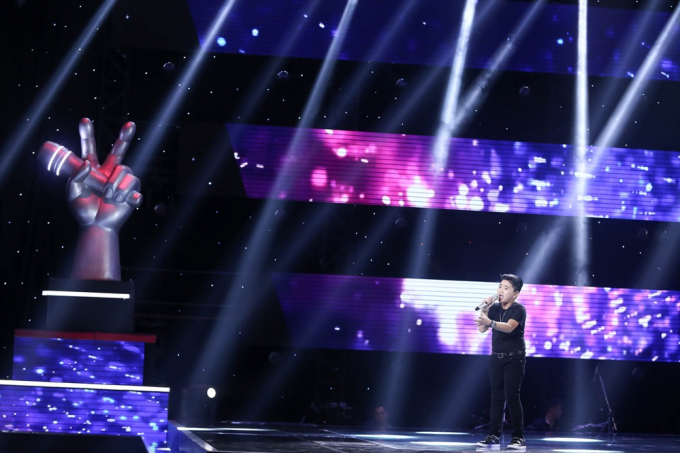 Giọng h&aacute;t Việt 2017 tập 1: Vũ C&aacute;t Tường v&agrave; Soobin Ho&agrave;ng Sơn