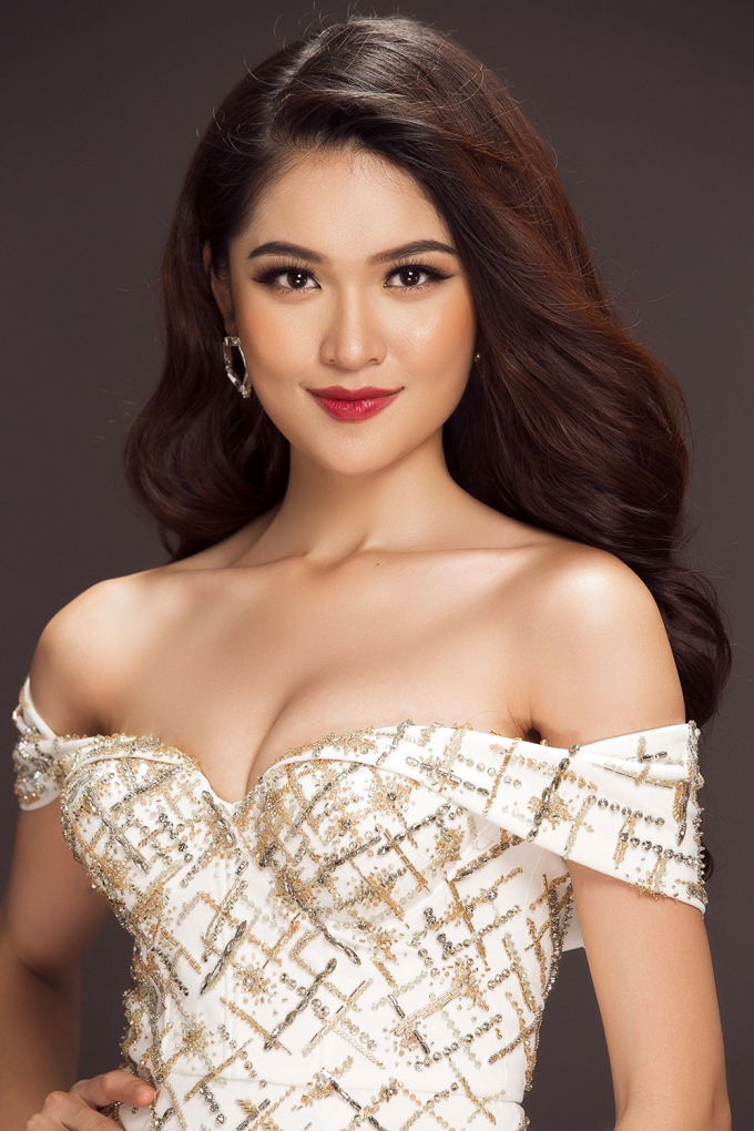 &Aacute; hậu Thuỳ Dung t&iacute;ch cực thay đổi phong c&aacute;ch trước thềm Hoa hậu Quốc tế 2017