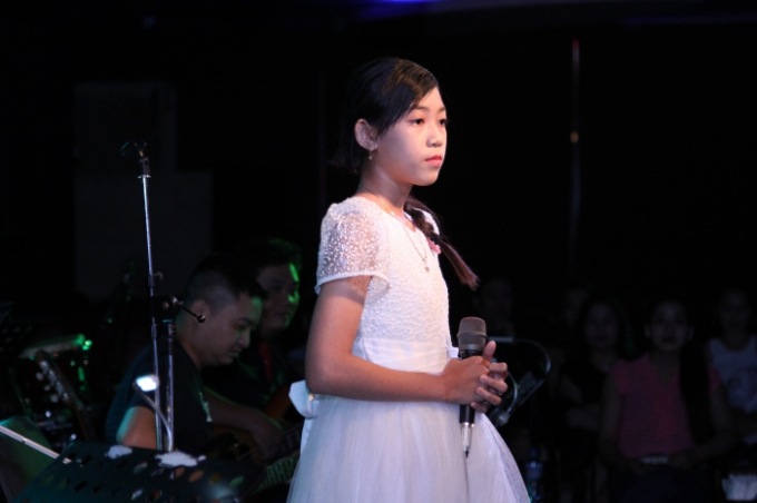 Ch&aacute;u của mẹ ca sĩ Ngọc Sơn.