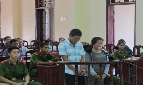 Đưa vợ vào tù vì ma túy