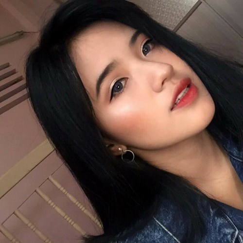 Kh&ocirc;ng chỉ vậy,&nbsp;nữ sinh trường Kinh tế Quốc d&acirc;n&nbsp;c&ograve;n được c&aacute;c anh chị kh&oacute;a tr&ecirc;n v&agrave; bạn đồng m&ocirc;n nhớ mặt nhờ c&aacute;c hoạt động sinh hoạt trong trường.