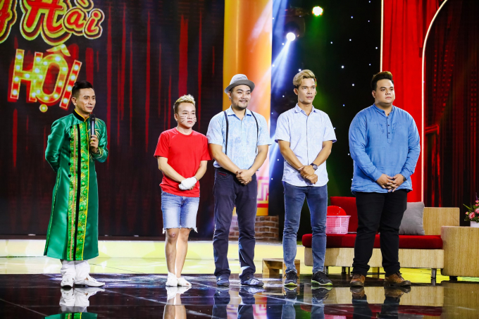 Việt Hương, Ph&uacute; Qu&yacute; tranh nhau t&agrave;i trợ Chuồn Chuồn Giấy v&agrave;o chung kết