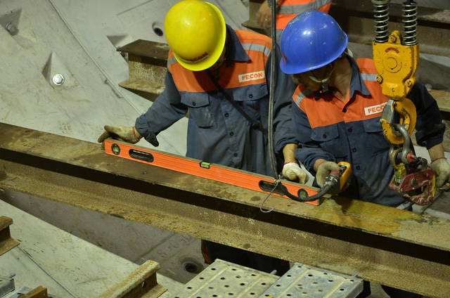 Đo đạc ch&iacute;nh x&aacute;c từng th&ocirc;ng số.