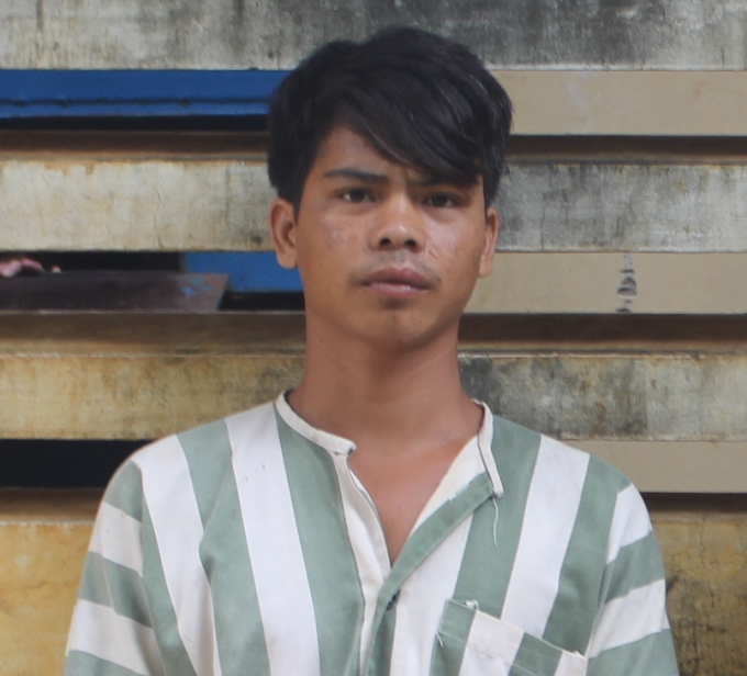 Sau khi thực hiện h&agrave;nh vi đồi bại, Rmah Pi đ&atilde; đến C&ocirc;ng an huyện La Grai đầu th&uacute; v&agrave; khai nhận to&agrave;n bộ h&agrave;nh vi.