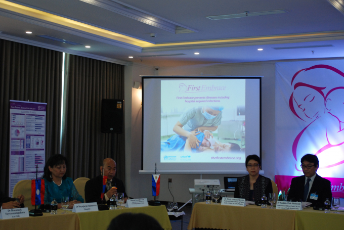 Đại diện 8 nước chia sẻ về chương tr&igrave;nh chăm s&oacute;c sơ sinh&nbsp;thiết yếu sớm.