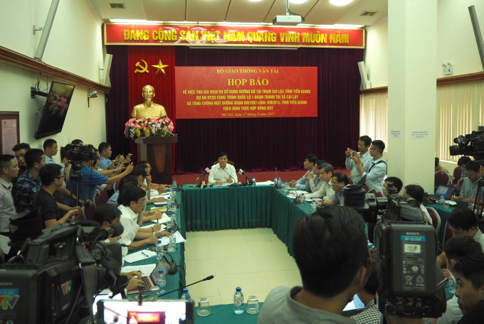Chiều 17/8, Bộ GTVT đ&atilde; tổ chức buổi họp b&aacute;o cung cấp th&ocirc;ng tin li&ecirc;n quan trạm thu ph&iacute; Cai Lậy (Tiền Giang).