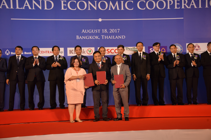 S&aacute;ng 18/8, tại thủ đ&ocirc; Bangkok, Thủ tướng Nguyễn Xu&acirc;n Ph&uacute;c đ&atilde; tham dự Diễn đ&agrave;n hợp t&aacute;c kinh tế Việt Nam - Th&aacute;i Lan.