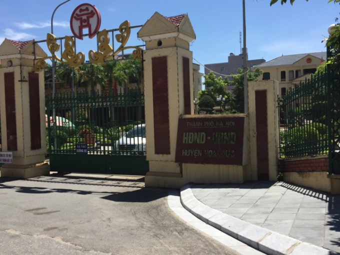 UBND huyện Ho&agrave;i Đức.