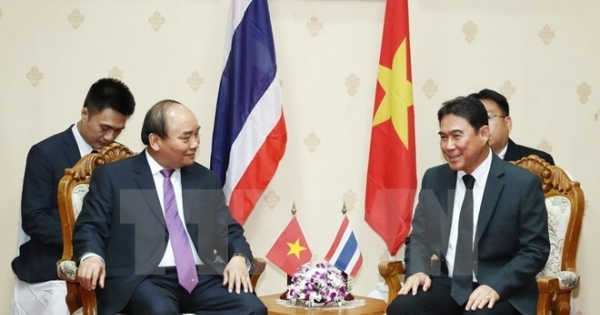 Thủ tướng Nguyễn Xuân Phúc gặp Tỉnh trưởng Nakhon Pathom