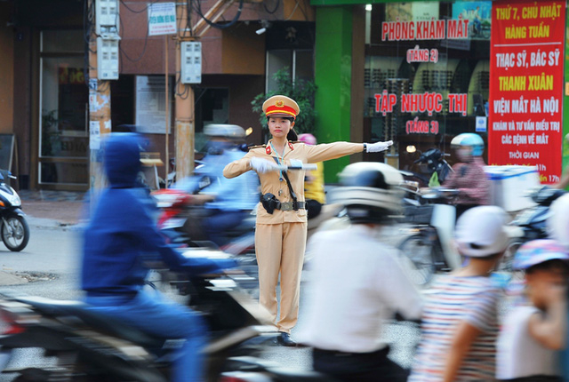 Hơn 3 năm qua, h&igrave;nh ảnh n&agrave;y đ&atilde; trở n&ecirc;n quen thuộc với người d&acirc;n Ninh B&igrave;nh.