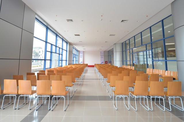 Ph&ograve;ng học, ph&ograve;ng hội thảo đều được thiết kế tận dụng nguồn s&aacute;ng tự nhi&ecirc;n