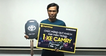 Tiền Giang: Khách hàng mua điện thoại Samsung tại Thế Giới Di Động trúng thưởng xe Camry 1,1 tỷ đồng