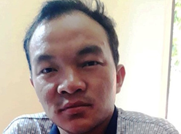 Đối tượng Th&ograve; Nỏ Tủa (SN 1983), tr&uacute; tại bản N&aacute; Cứa, cụm bản Vi&ecirc;ng Phăn, huyện Sầm T&aacute;y, tỉnh Hủa Phăn, (L&agrave;o).