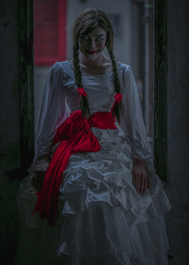 Bộ ảnh b&uacute;p b&ecirc; kinh dị Annabelle phi&ecirc;n bản Việt khiến người xem rợn g&aacute;y