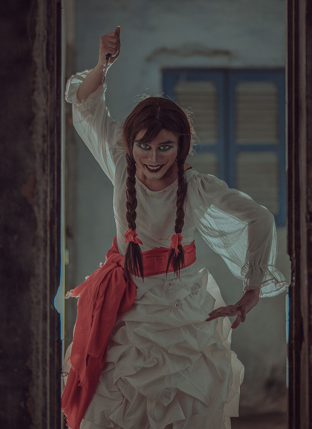 Bộ ảnh b&uacute;p b&ecirc; kinh dị Annabelle phi&ecirc;n bản Việt khiến người xem rợn g&aacute;y