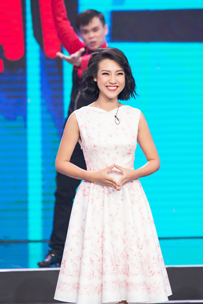 MC Ho&agrave;ng Oanh bất ngờ được Gil L&ecirc; hỏi cưới