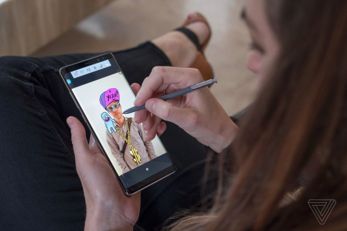 Galaxy Note8 với vi xử l&yacute; Qualcomm Snapdragon 835 (ở Mỹ) v&agrave; Samsung Exynos t&aacute;m l&otilde;i.