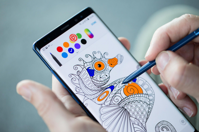 Cận cảnh Samsung Galaxy Note 8 vừa ra mắt tại Mỹ