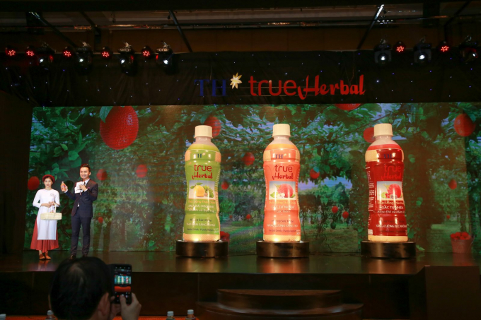 Ba sản phẩm thức uống thảo dược của TH True Herbal.