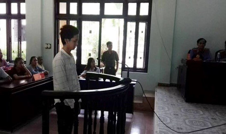 Bị c&aacute;o V&otilde; Minh Khoa tại phi&ecirc;n t&ograve;a x&eacute;t xử