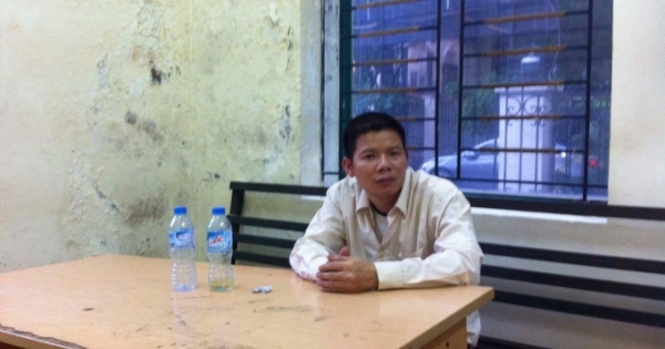 Đã bắt được đối tượng đánh rách miệng cán bộ y tế phường đi phun thuốc diệt muỗi