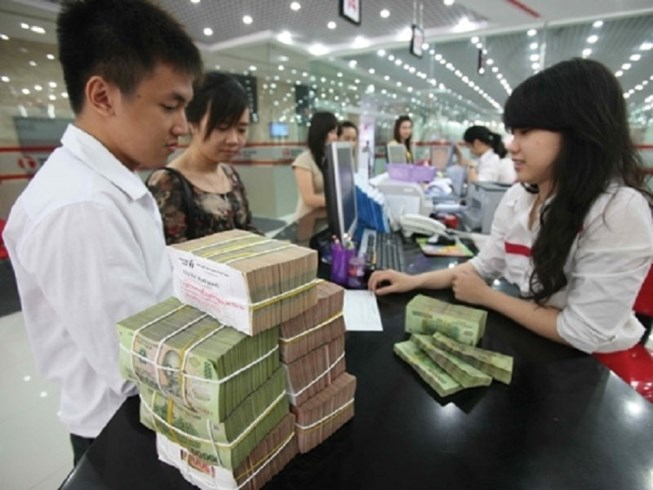 H&agrave;ng ng&agrave;n doanh nghiệp vừa v&agrave; nhỏ hoặc si&ecirc;u nhỏ than trời v&igrave; kh&oacute; tiếp cận vốn vay ng&acirc;n h&agrave;ng.