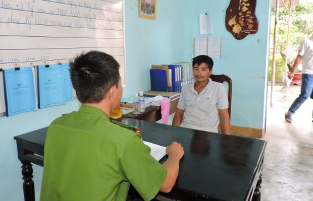 Nguyễn Văn Dương tại cơ quan điều tra. (Ảnh: b&aacute;o C&ocirc;ng l&yacute;)