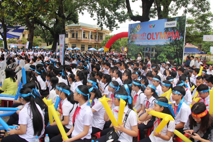 S&acirc;n trường Hải Lăng đ&atilde; k&iacute;n chỗ.