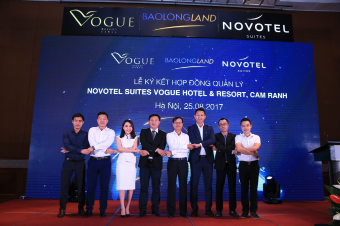 Lễ k&yacute; kết hợp đồng quản l&yacute; Novotel Suites Vogue Hotel &amp;amp; Resort, Cam Ranh đ&aacute;nh dấu chiến lược