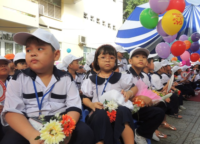 TPHCM: Kh&ocirc;ng sử dụng băng h&aacute;t sẵn Quốc ca trong lễ Khai giảng