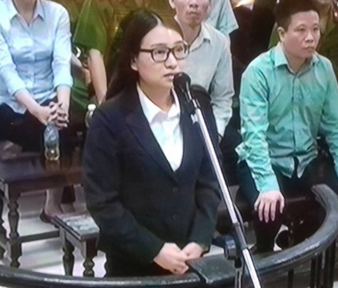 Khi b&igrave;nh tĩnh&nbsp;Tứ khai kh&ocirc;ng hề tham gia bất kỳ hoạt động g&igrave; của c&ocirc;ng ty, thậm ch&iacute; ngay cả trụ sở c&ocirc;ng ty ở đ&acirc;u, ng&agrave;nh nghề kinh doanh l&agrave; g&igrave;, Tứ cũng kh&ocirc;ng nắm được.