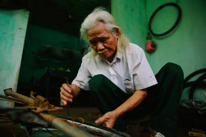 Niềm vui, lẽ sống của &ocirc;ng Đỗ Quang Mạc l&agrave; được gi&uacute;p đỡ mọi người.