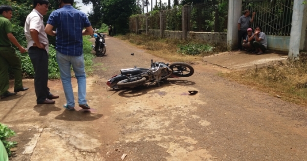 Gia Lai: Người quen cũ không chịu gặp mặt, rút dao đâm chết người can ngăn