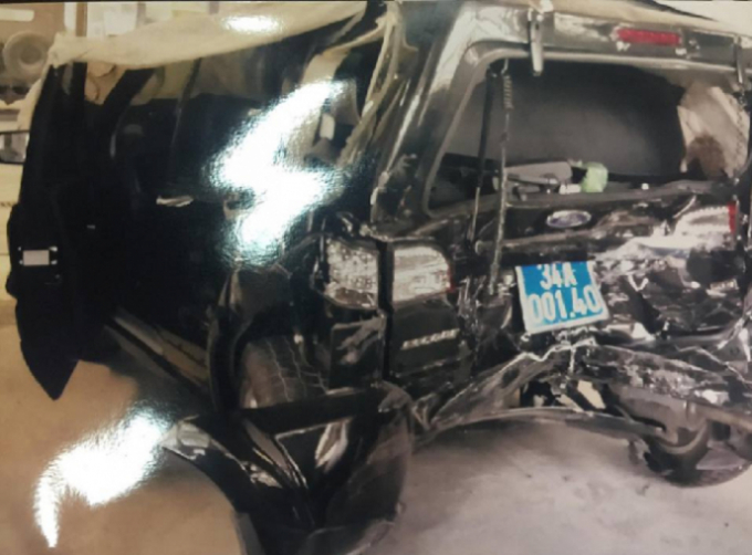 Chiếc xe biển xanh của VKSND tỉnh Hải Dương li&ecirc;n quan đến vụ tai nạn xảy ra v&agrave;o th&aacute;ng 4/2013.