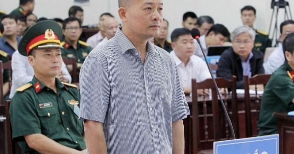 Út “trọc” Đinh Ngọc Hệ lĩnh án 12 năm tù