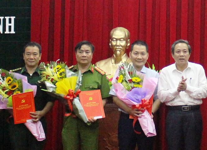 C&ocirc;ng bố loạt quyết định nh&acirc;n sự Qu&acirc;n đội, C&ocirc;ng an