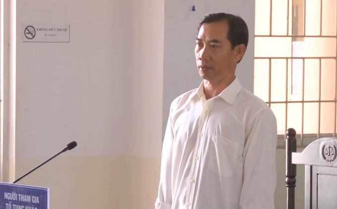 Anh Phan Văn Nghĩa tại phi&ecirc;n t&ograve;a