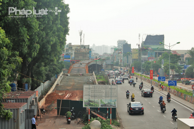 &nbsp;Dự &aacute;n x&acirc;y dựng cầu vượt n&uacute;t giao An Dương đang bị chậm 1 th&aacute;ng so với kế hoạch tiến độ