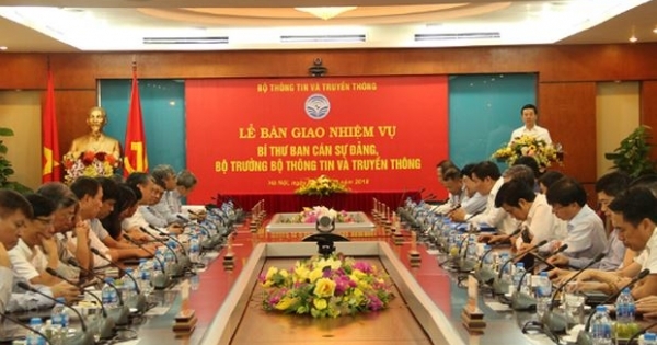 Thiếu tướng Nguyễn Mạnh Hùng nhận nhiệm vụ Ban Bí thư và Thủ tướng giao